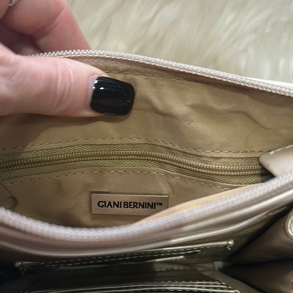 Giani Bernini Genuine Leather Pearly Gold Crossbody Bag - Picture 6 of 7